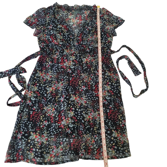 Jay Jay's Dark Floral Dress - Picture 5 of 13